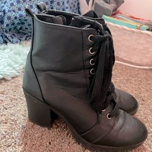 heeled boots, size 8, black